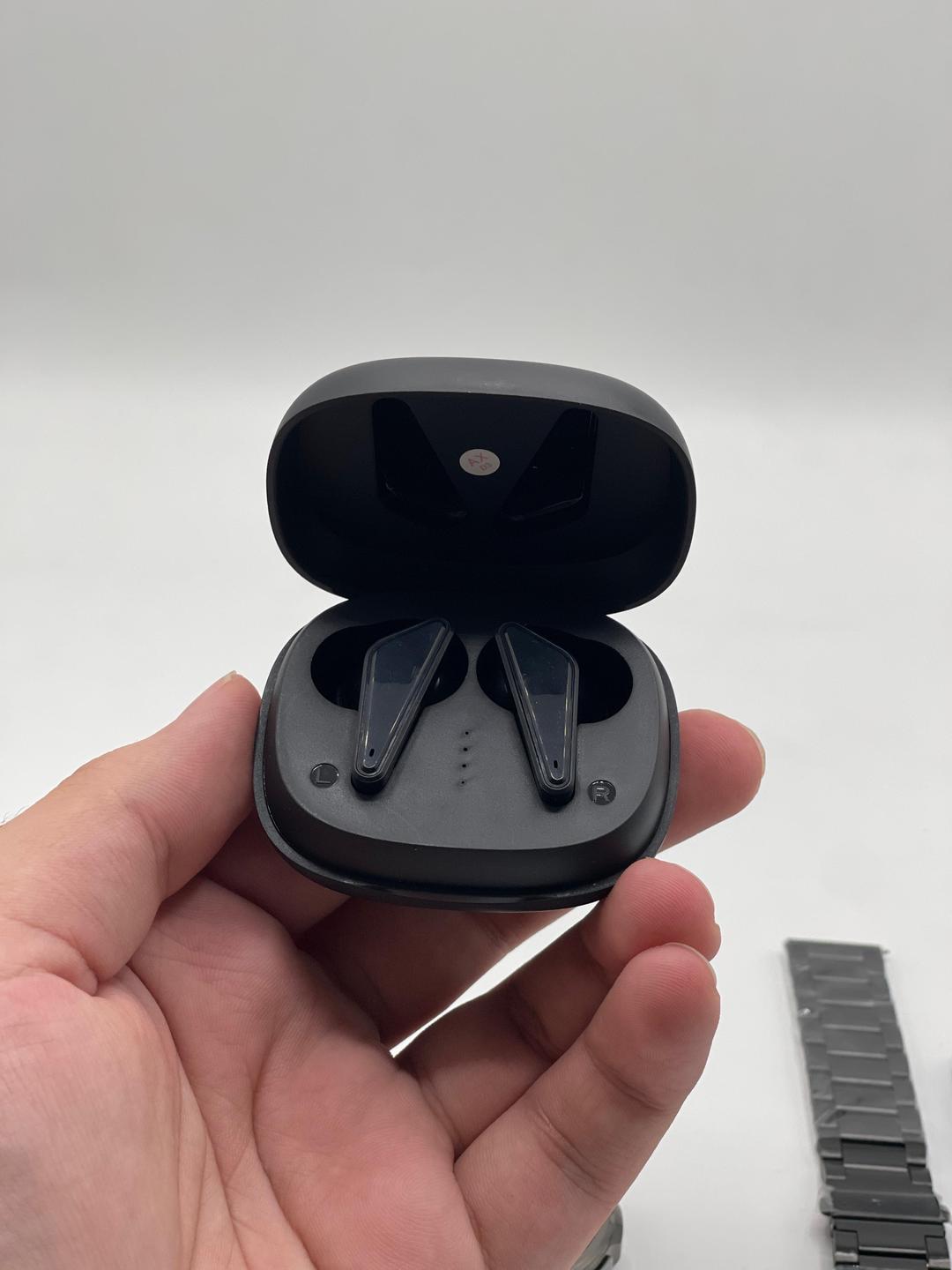 D33 Watch 5 Pro - 2 in 1 With TWS Earbuds Smart Watch